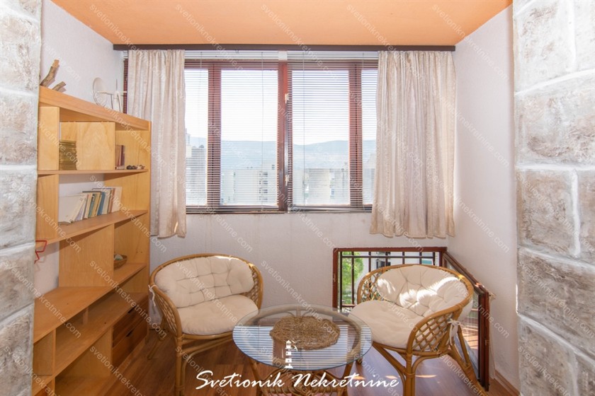 Prodajem Stan-Apartman, Topla