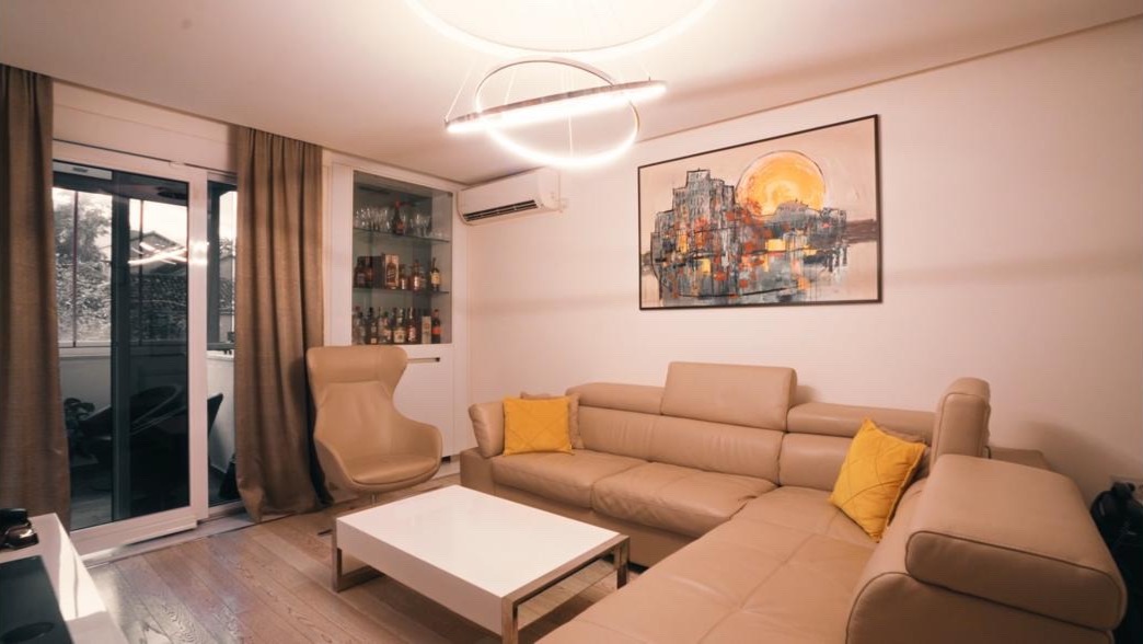 FOR SALE – Luxurious and modern three-bedroom apartment in the heart of Danilovg