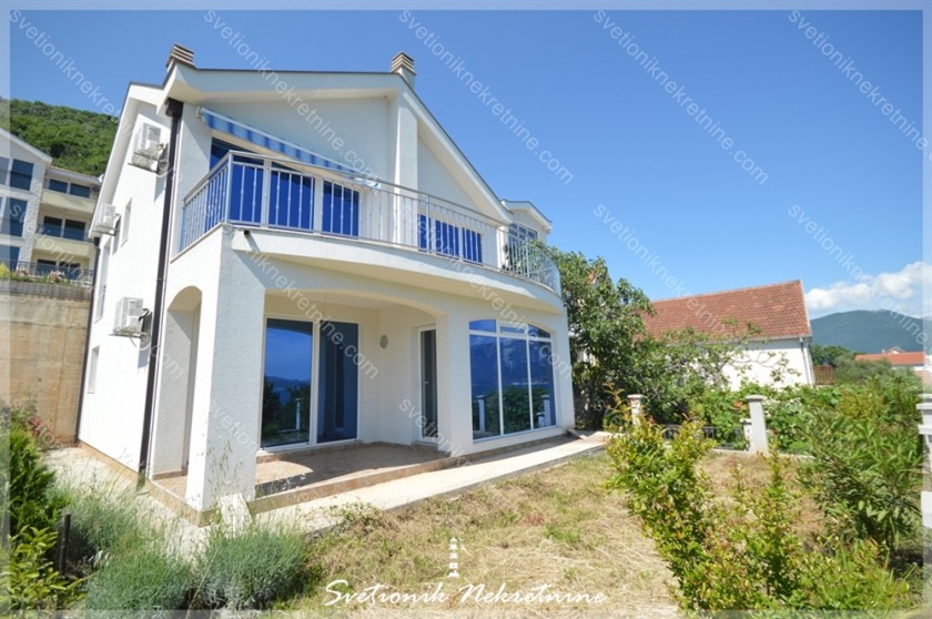 Продается дом, Биела