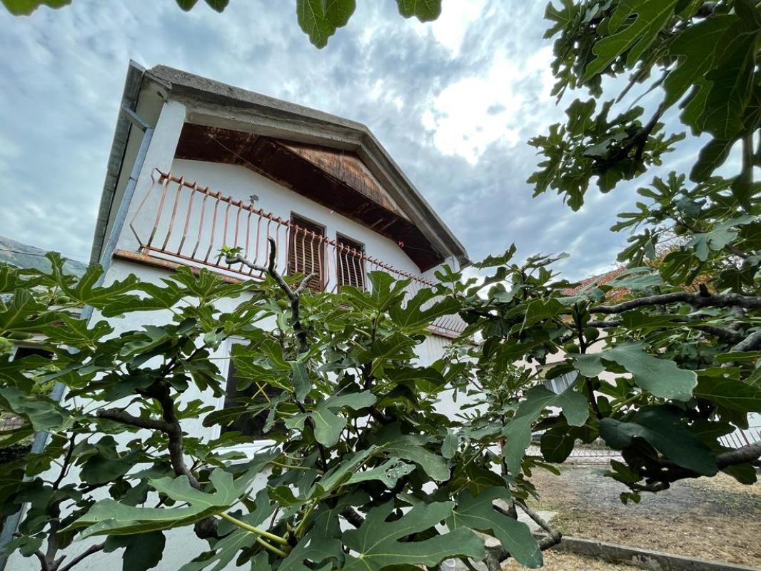 Дом в Sutomore, 110 m²