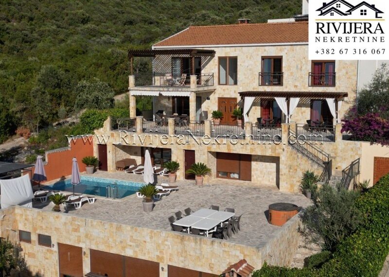 House For Sale, Luštica