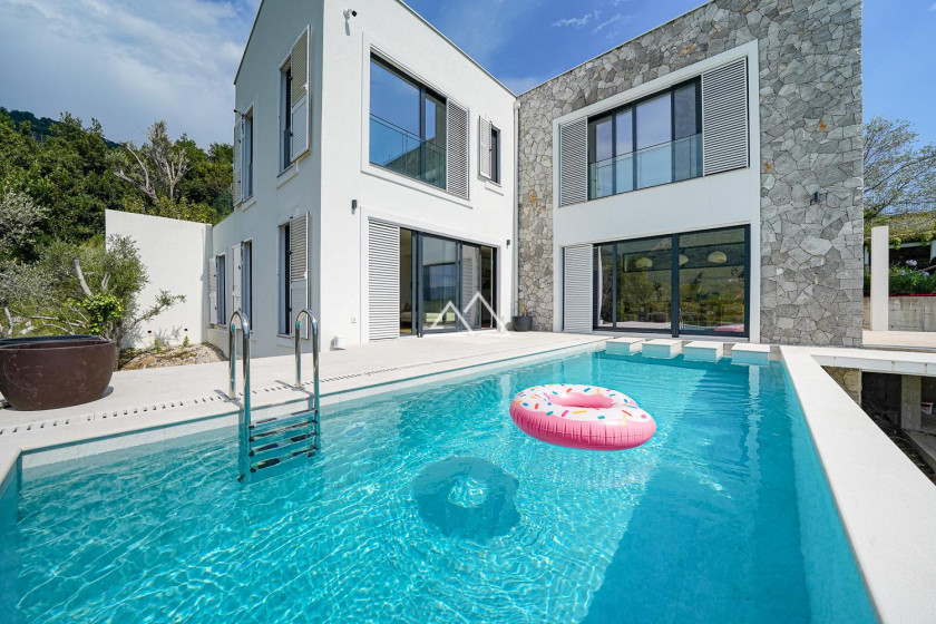 House for Sale, Kotor — €1,100,000