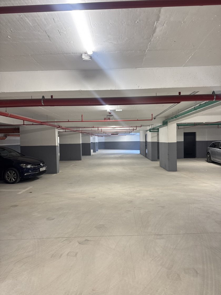 Garage for Sale, Bar — €18,000