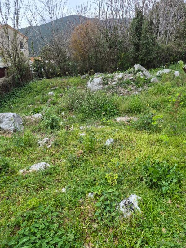 Land plot in Lazi, 338 m²