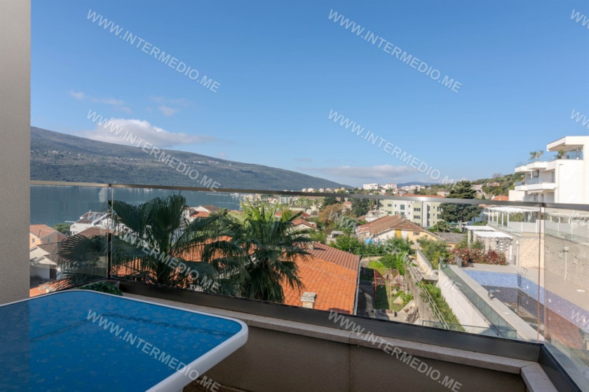 For Sale: Apartment with Sea View in a Complex with Pool – Baošići, Herceg