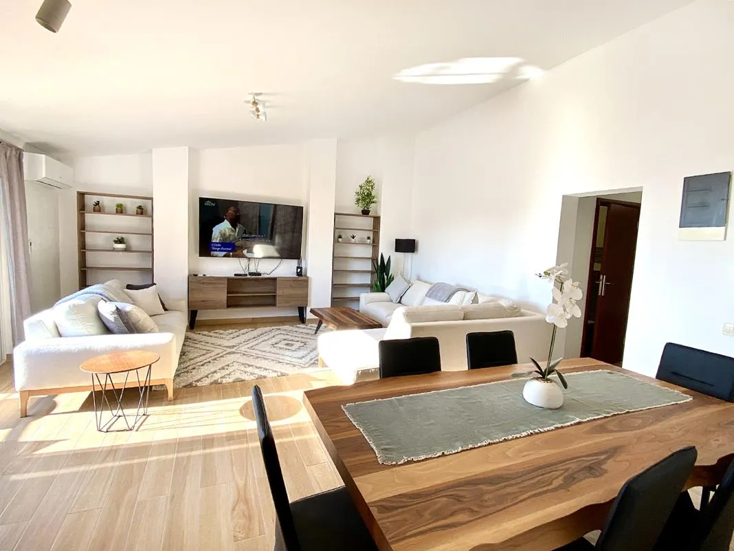 Apartment in Petrovac, 136 m²