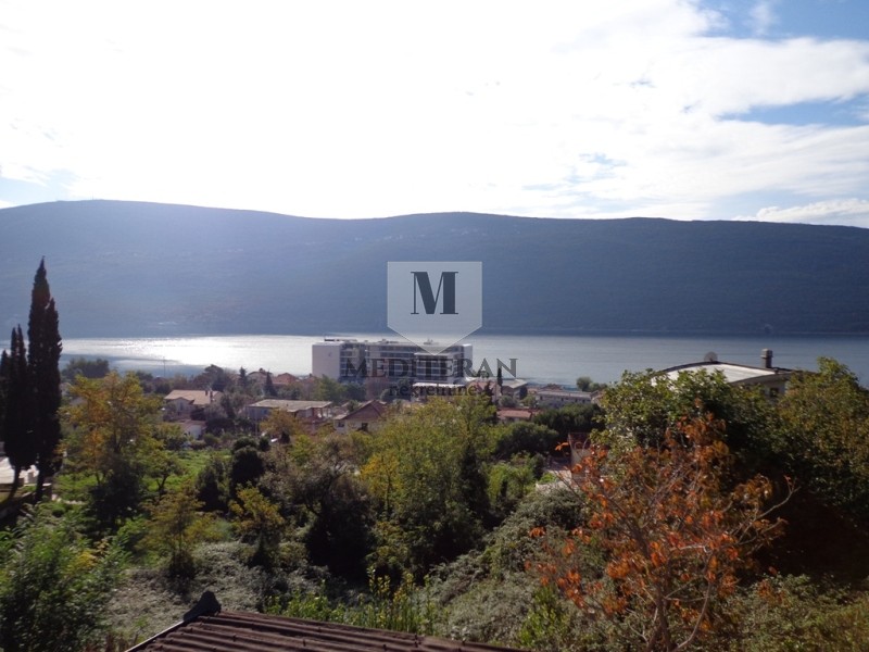 Prodajem Građevinsko Zemljište, Kumbor