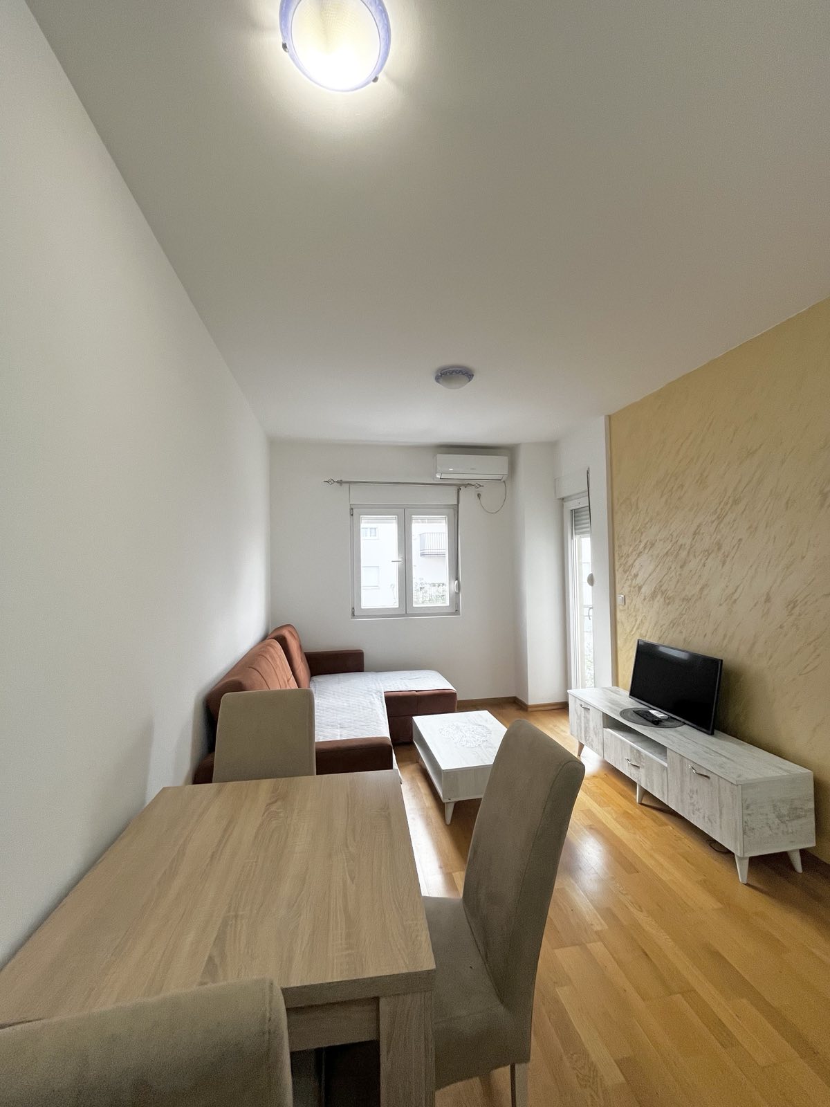 Iznajmljujem Stan-Apartman 35m2, Zabjelo