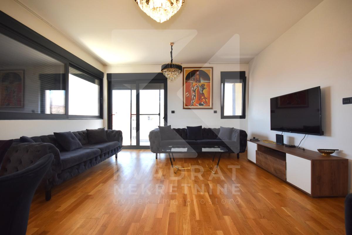 Izdavanje, Trosoban stan, Podgorica, Dalmatinska ulica, 130m2