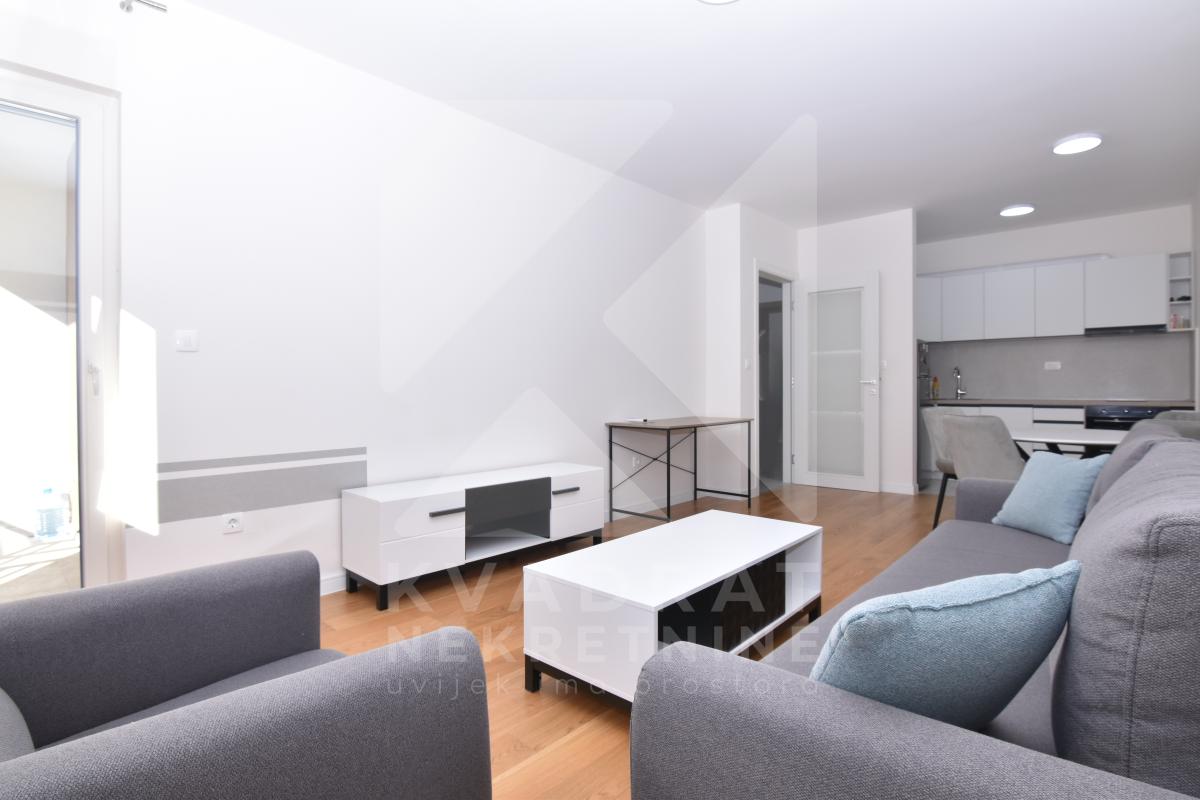 Izdavanje, Jednosoban stan, Podgorica, Central Point, 49m2