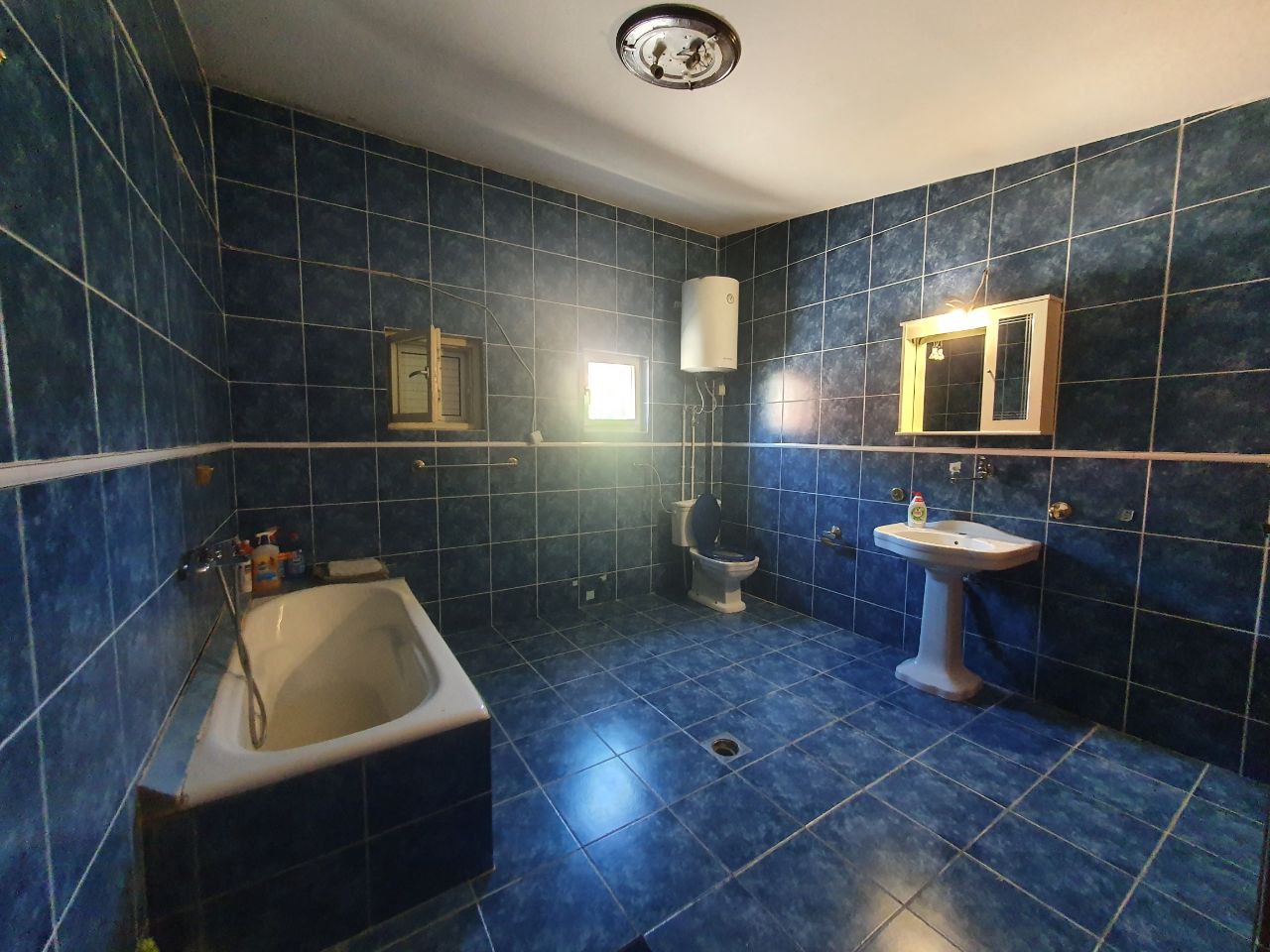 Дом в Susanj, 239 m²