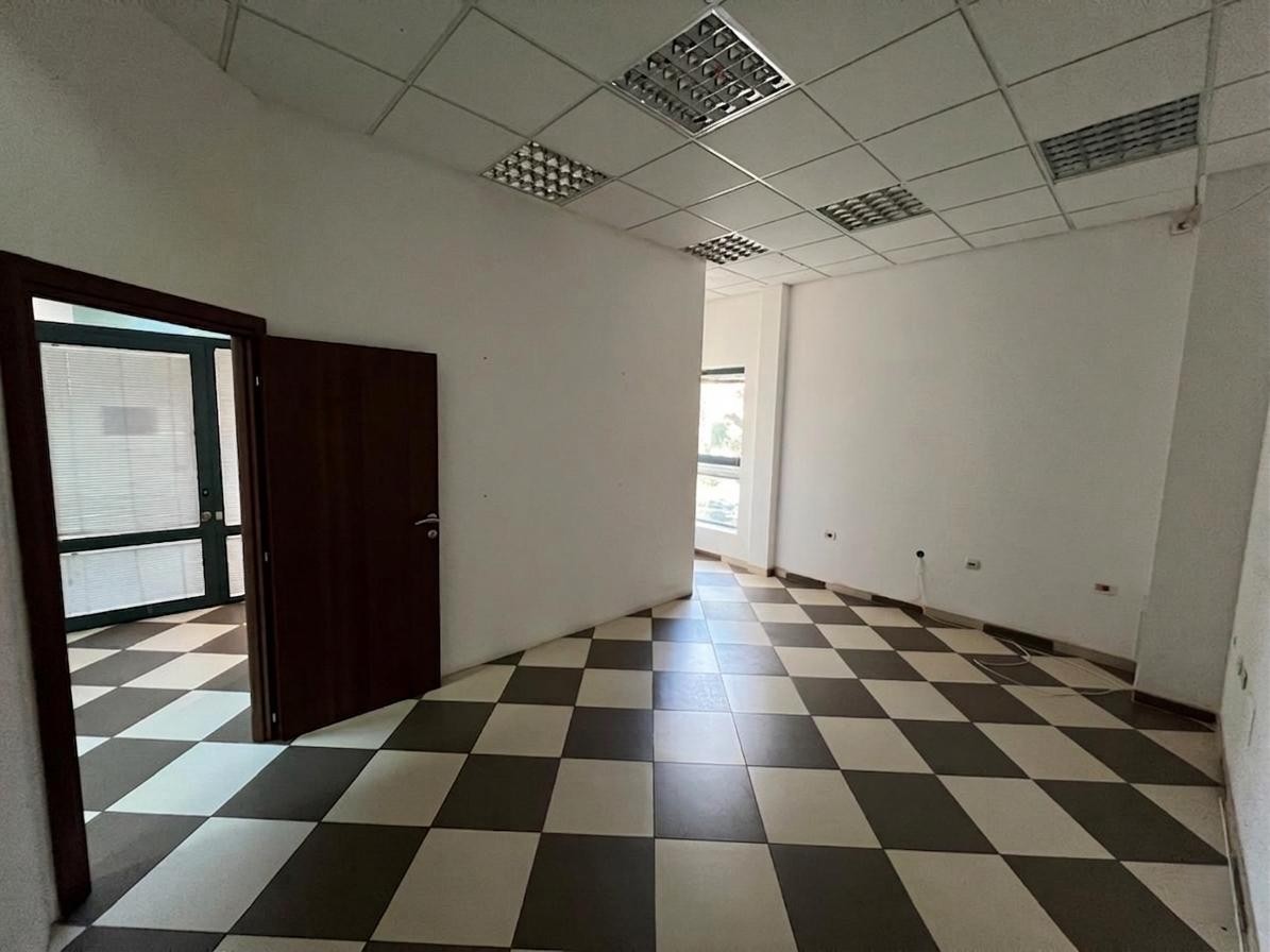 Iznajmljujem Stan-Apartman, Centar