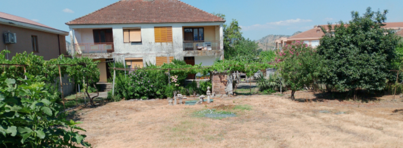 Дом в Golubovci, 180 m²