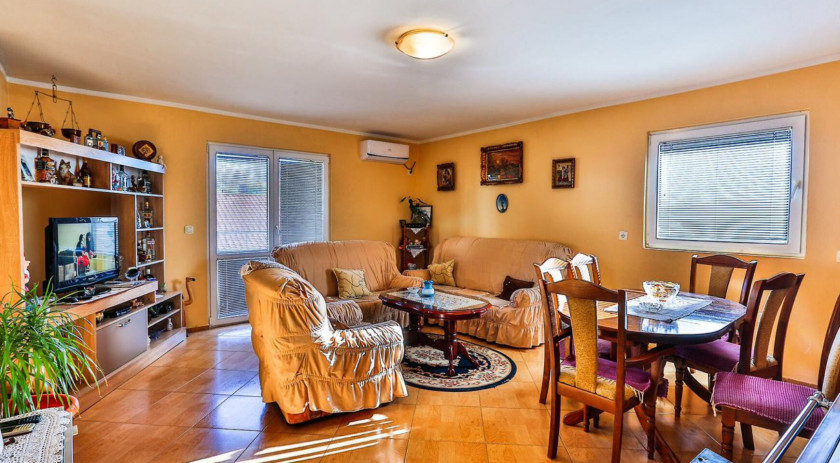 Family house in Shushan, Šušanj