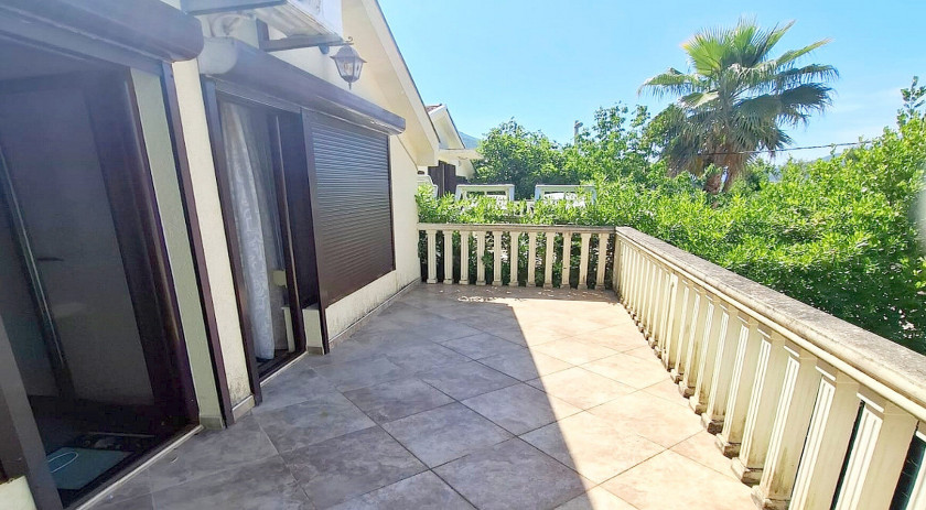 Cozy two-storey house, Krašići