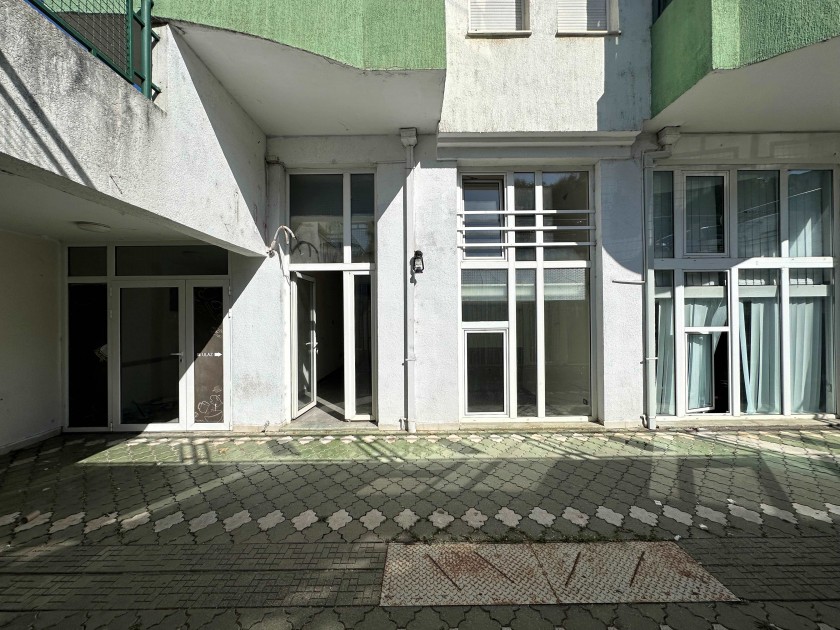 Prodajem Poslovni Prostor, Preko Morače