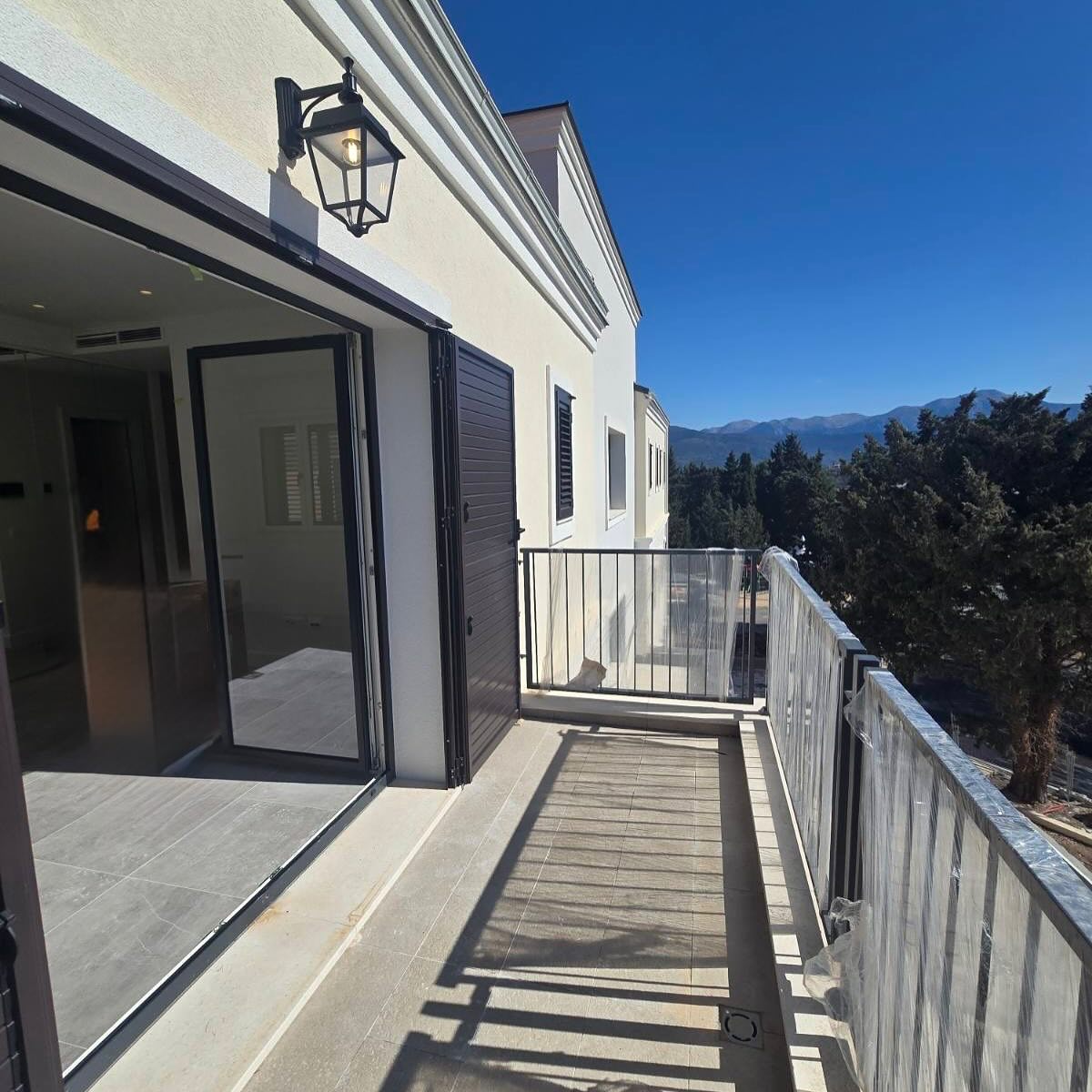 Apartment For Sale, Radovići