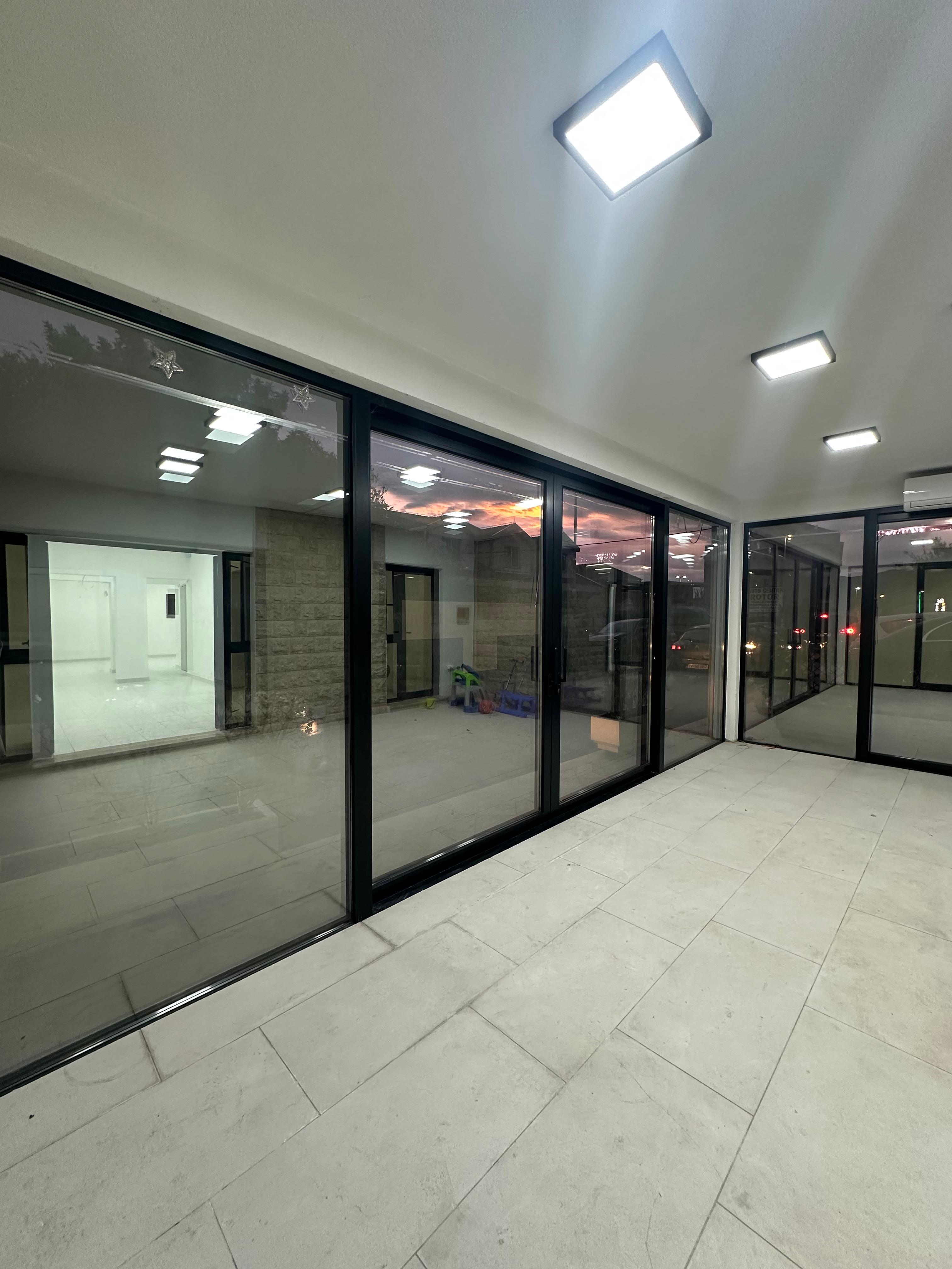 For Rent Commercial Space