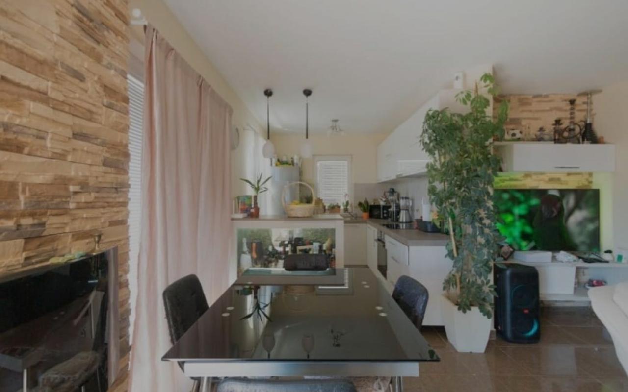 Квартира в Kavach, 80 m²