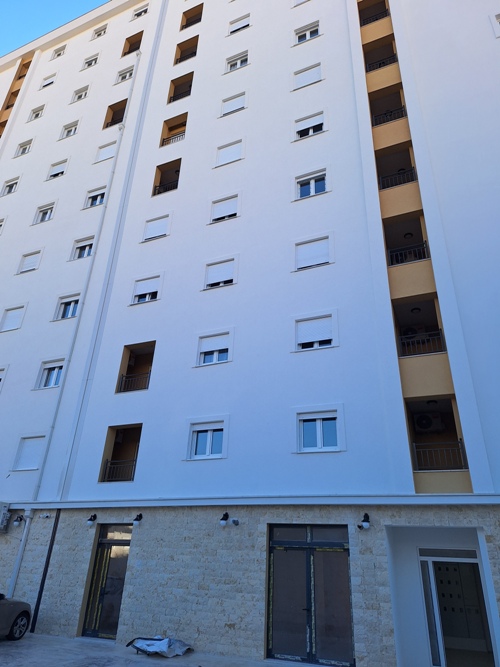 Prodajem Stan-Apartman, Bar