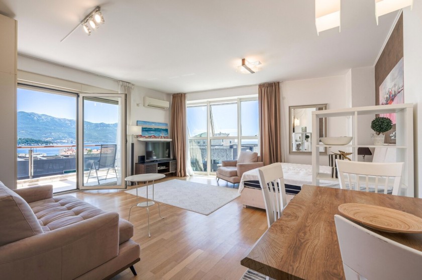 Apartment For Sale, Centar