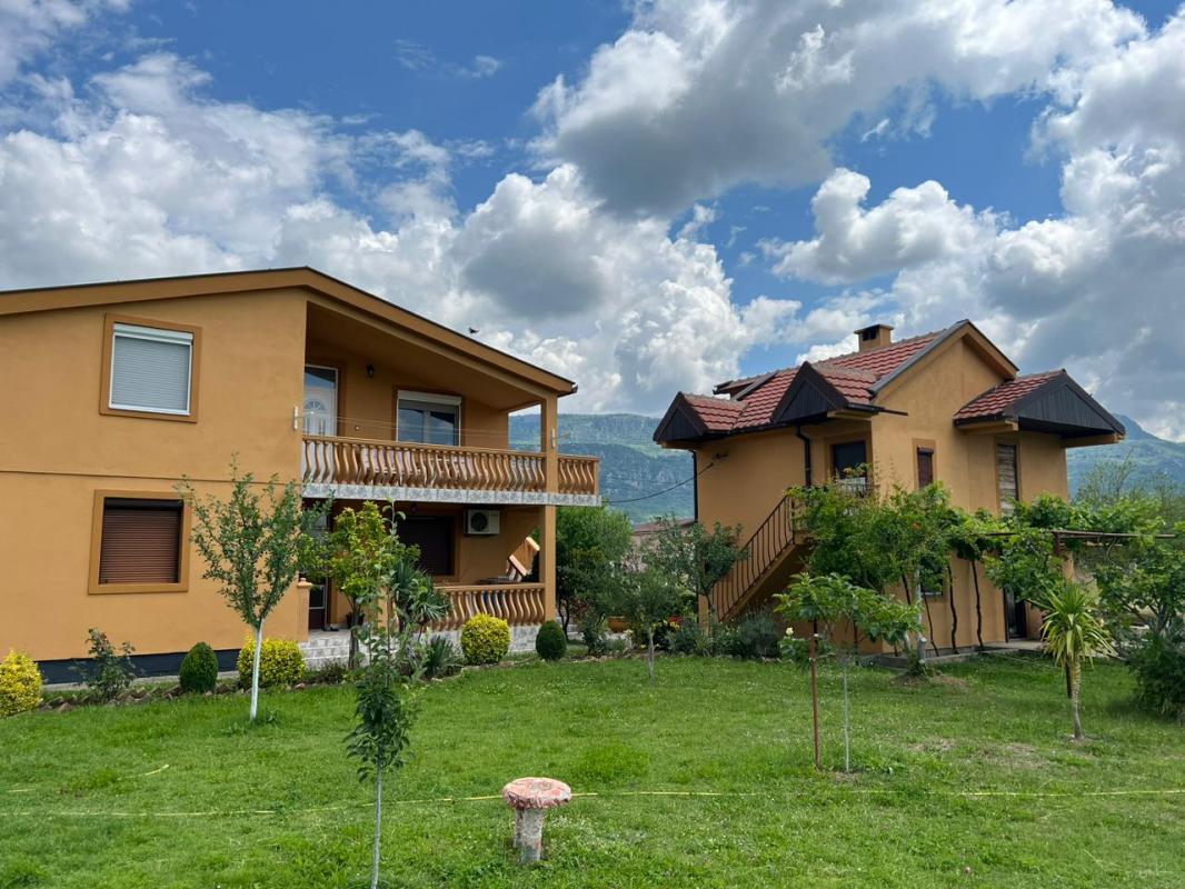 Apartment in Danilovgrad, 290 m²