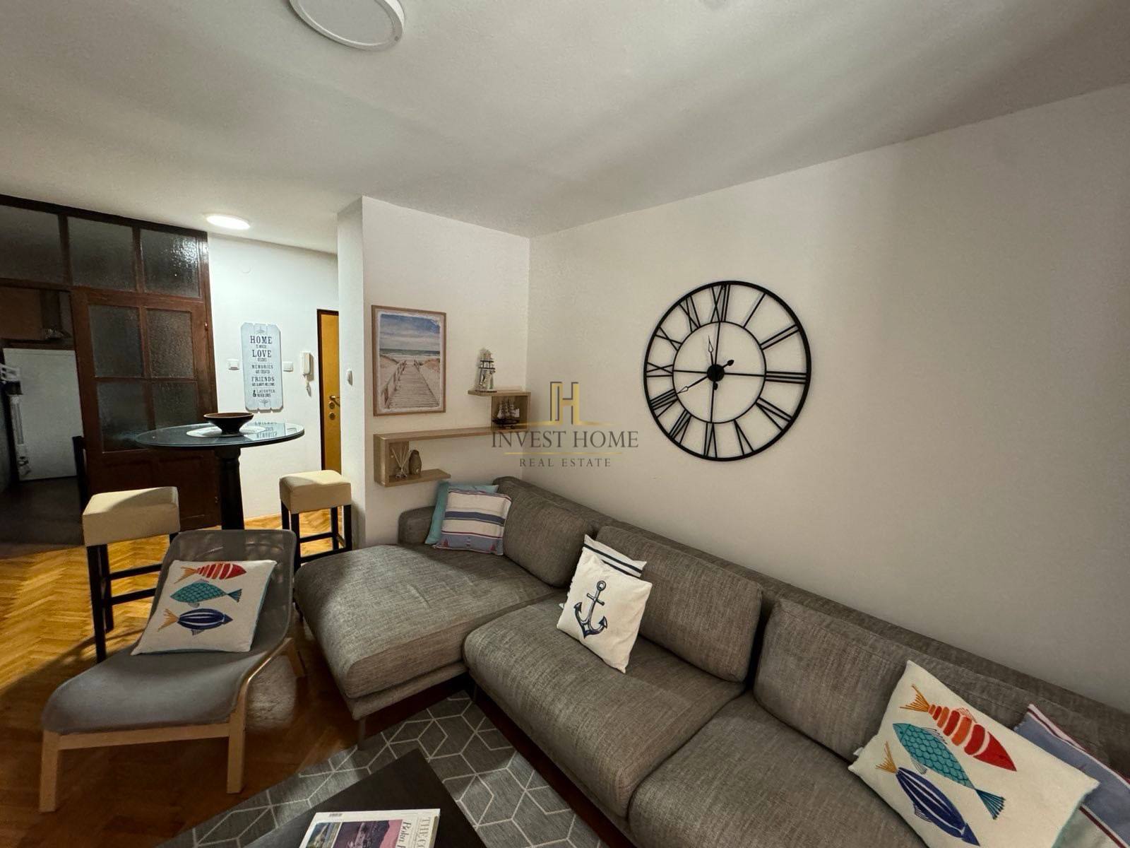 Dvosoban stan, Budva, 80m2