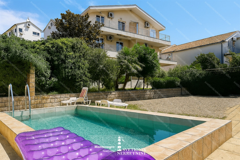 Apartment For Sale, Đenovići