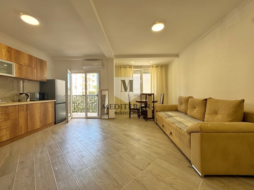 Prodajem Stan-Apartman, Igalo