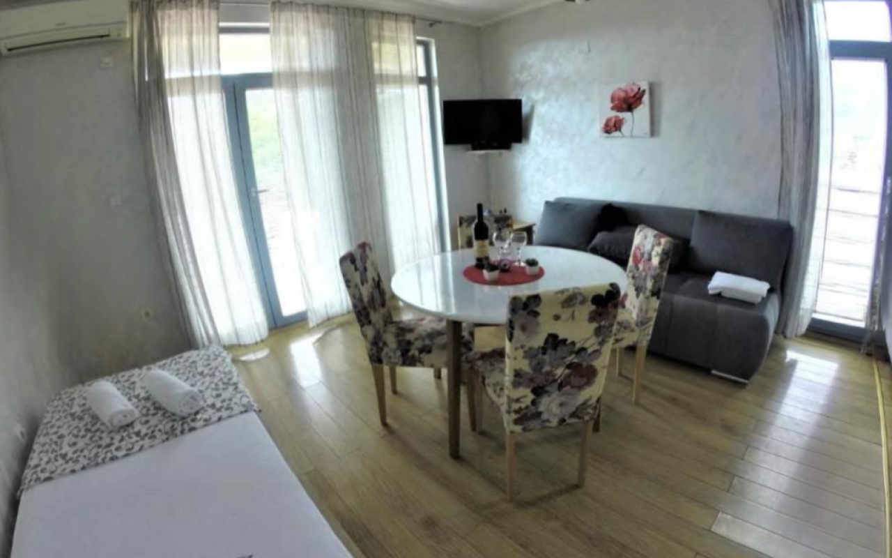 Квартира в Becici, 32 m²