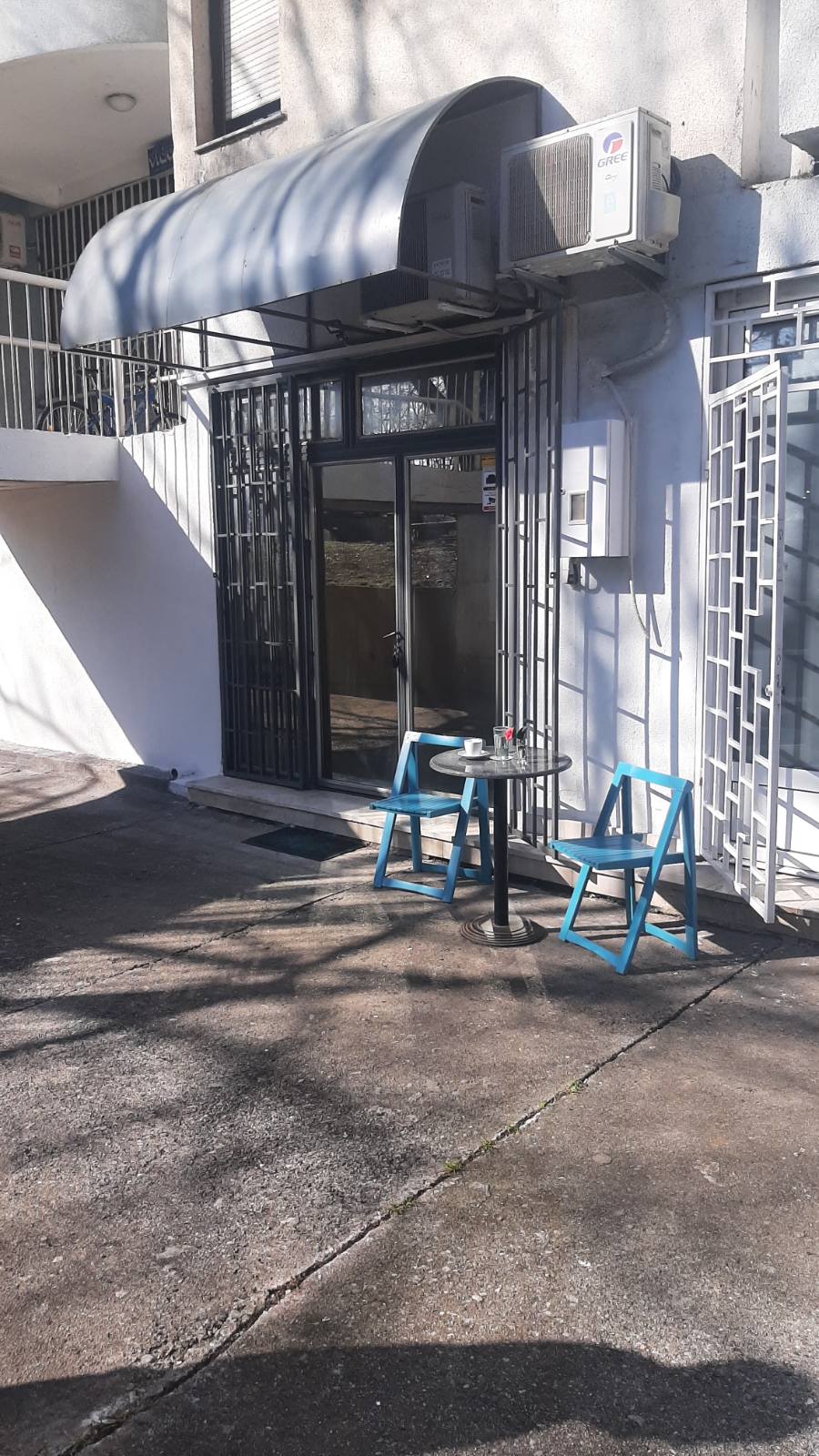 Commercial Space for Rent – Blok 5, 20 m²