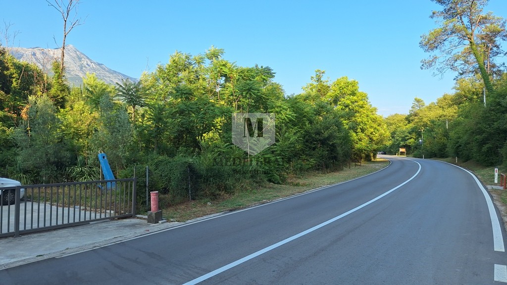 Prodajem Građevinsko Zemljište, Sutorina