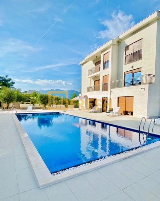 Lux jednosoban stan, 51m2, Tivat, Izdavanje