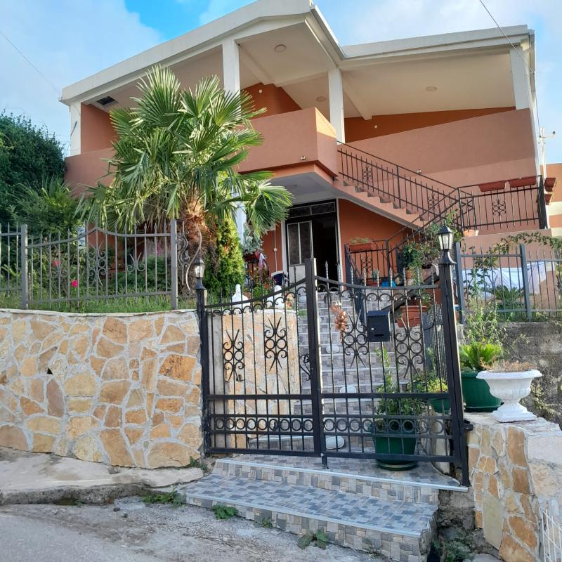 Дом в Bar, 400 m²