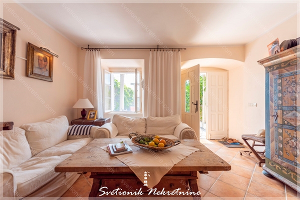 Продается дом, Баошичи