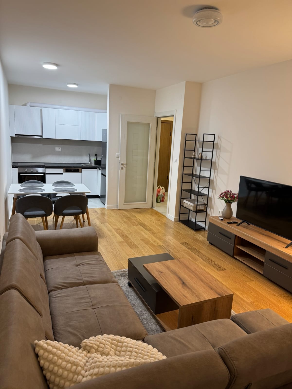 One-Bedroom Apartment for Rent in Central Point