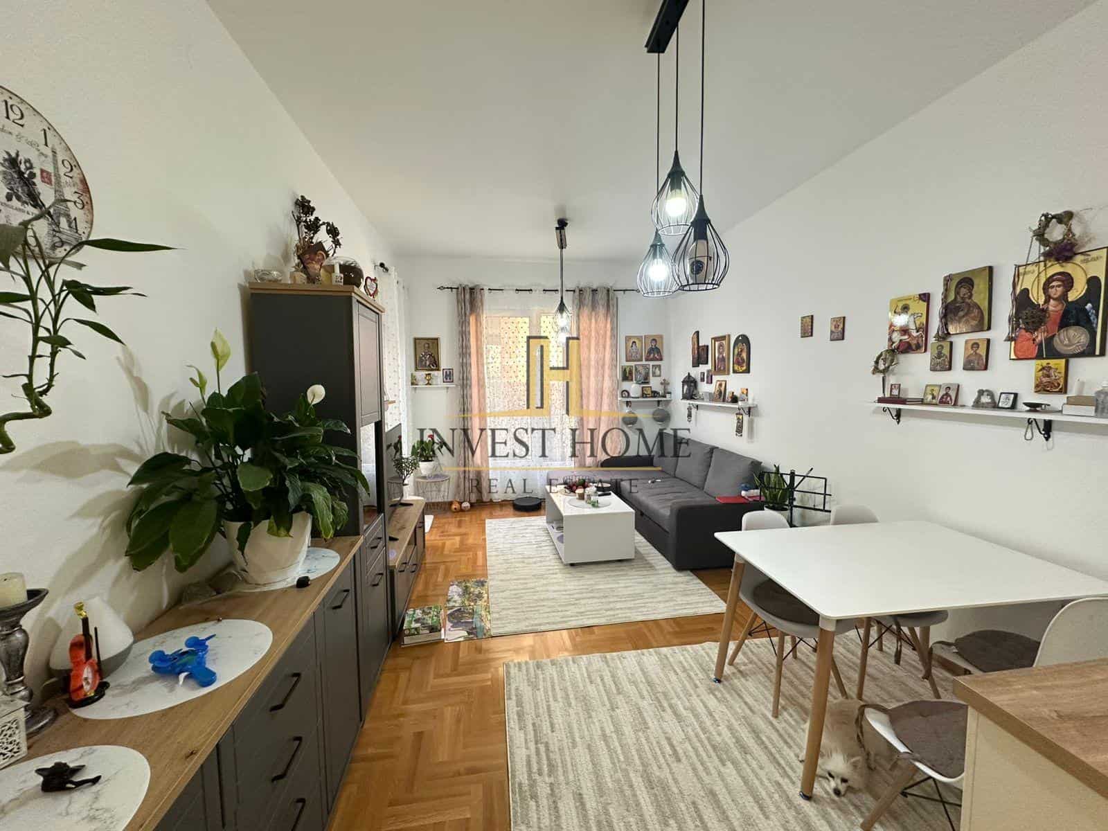 Dvosoban stan, Radanovići, 62m2