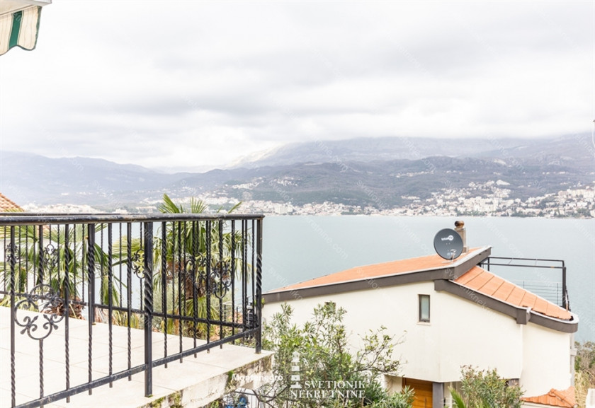 Prodajem Stan-Apartman, Njivice