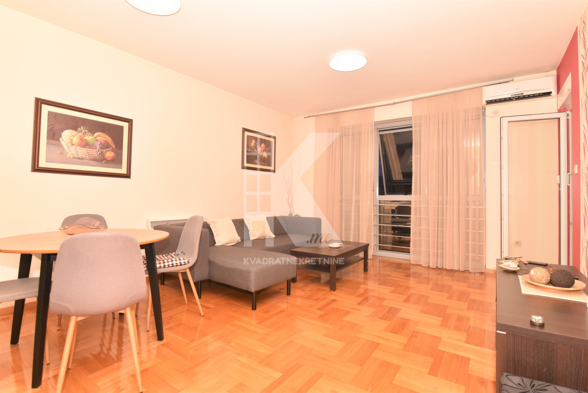 Izdavanje, Trosoban stan, Podgorica, Zabjelo, 84m2