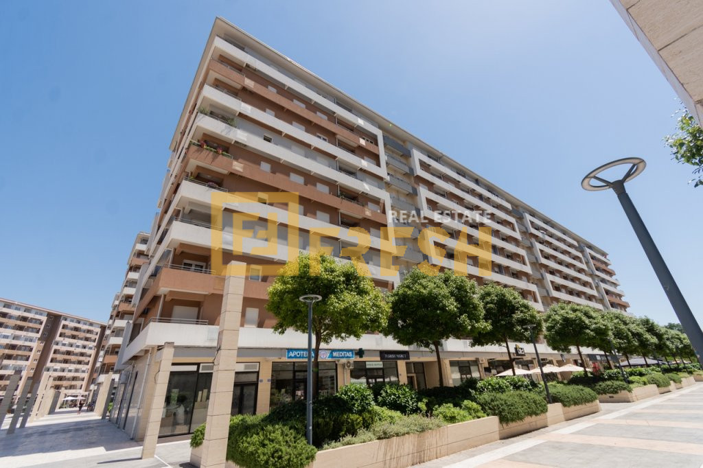 One-room apartment, 47m2, Central Point, for rent