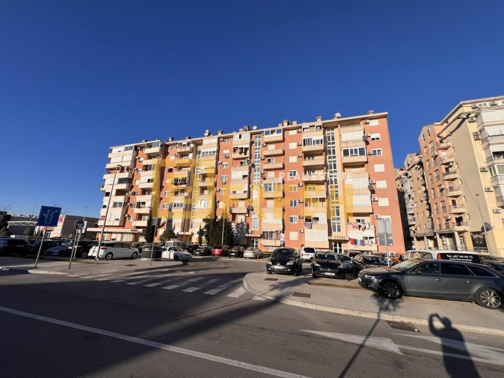 Jednosoban stan, 46m2, Stari Aerodrom, Izdavanje