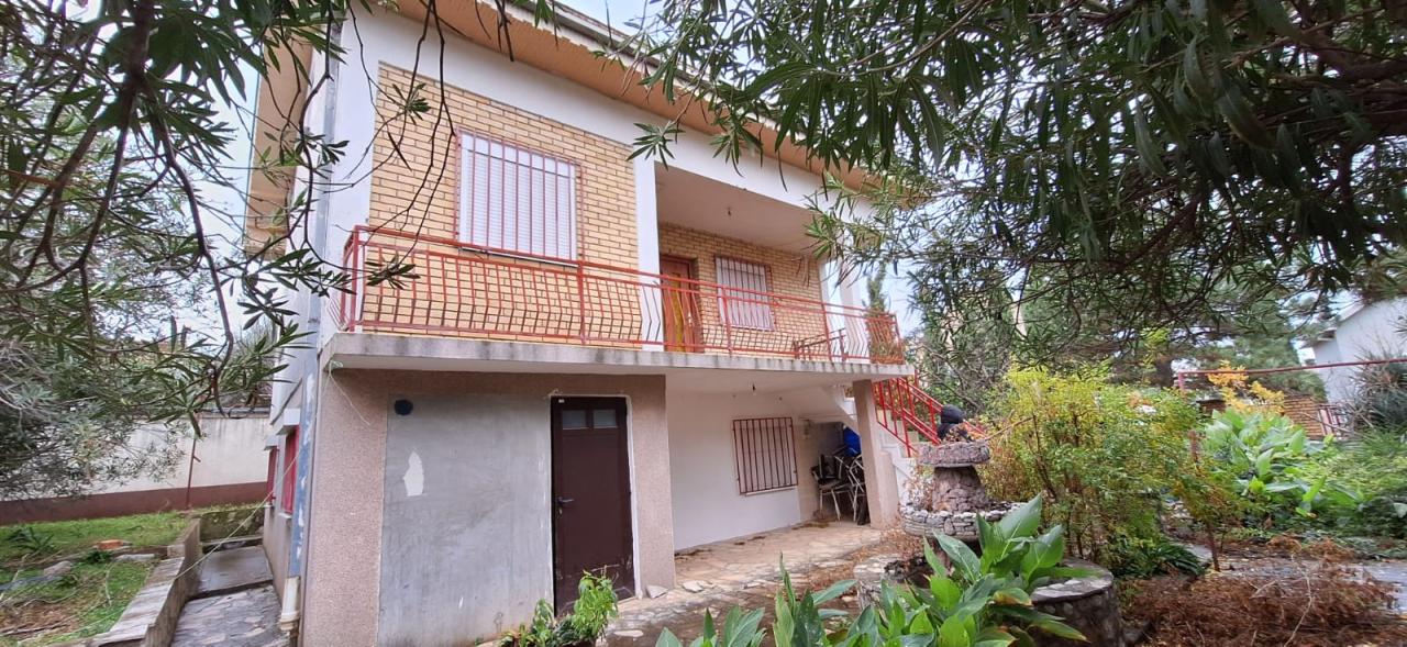 Дом в Dobra Voda, 174 m²