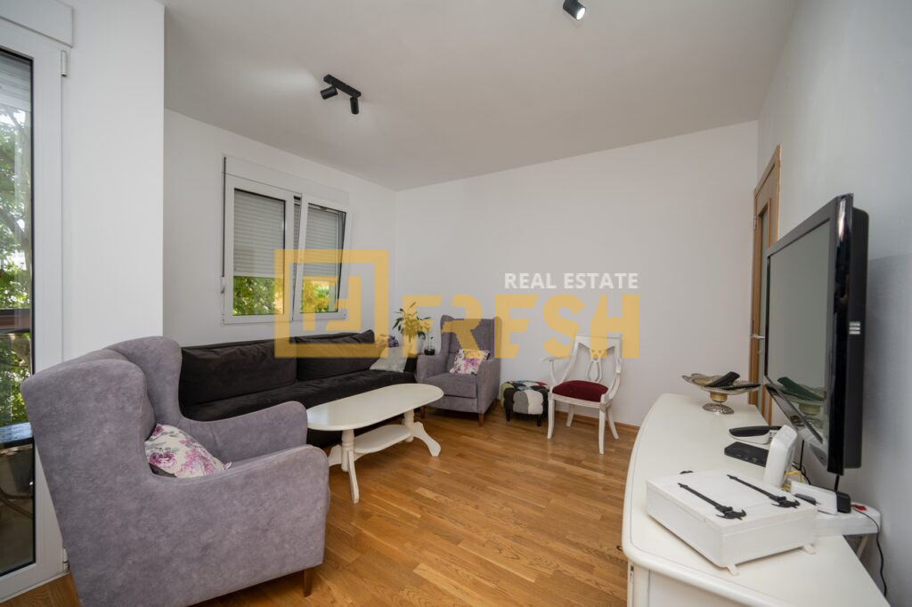Dvosoban stan, 60m2, Blok 6, Izdavanje
