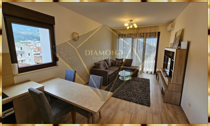 Prodajem Stan-Apartman, Gospoština