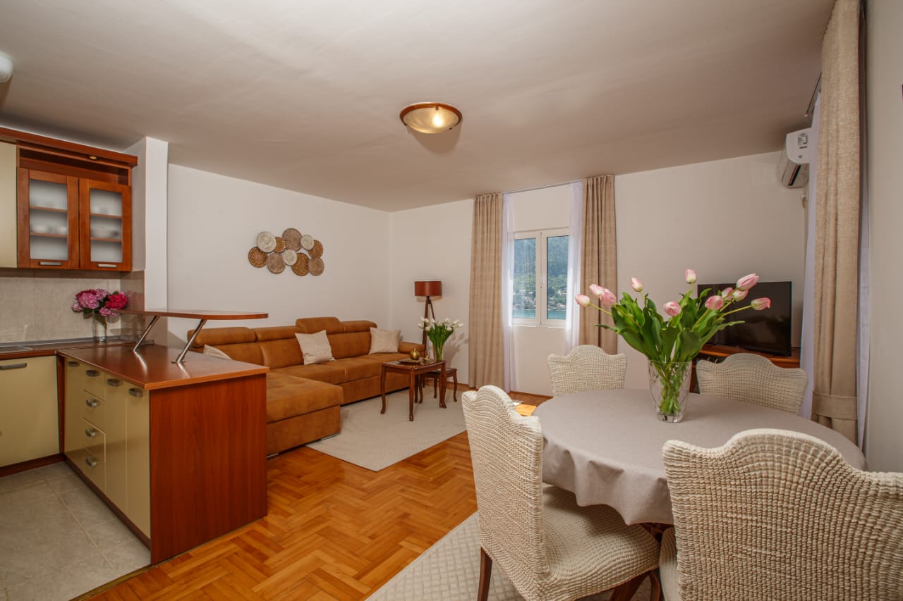 Iznajmljujem Stan-Apartman, Dobrota