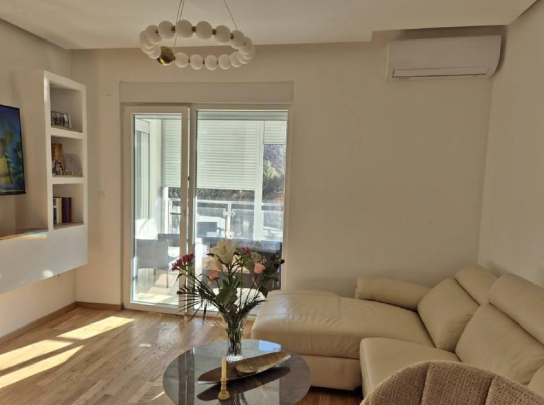 Apartment in Becici, 43 m²