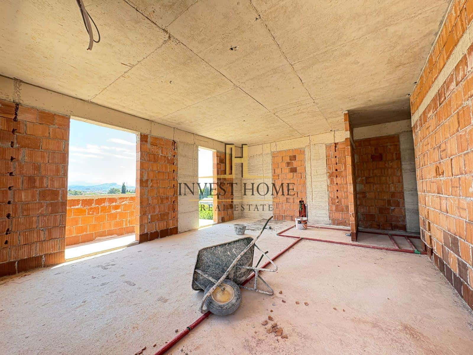 Penthouse, Tološi, 88m2