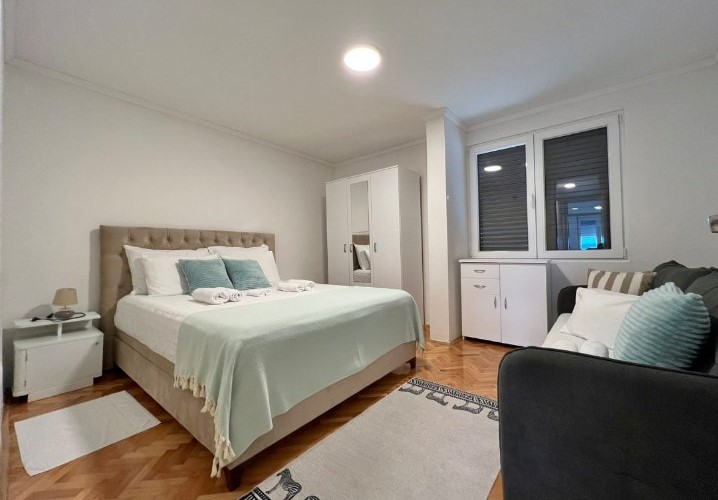 Iznajmljujem Stan-Apartman, Igalo