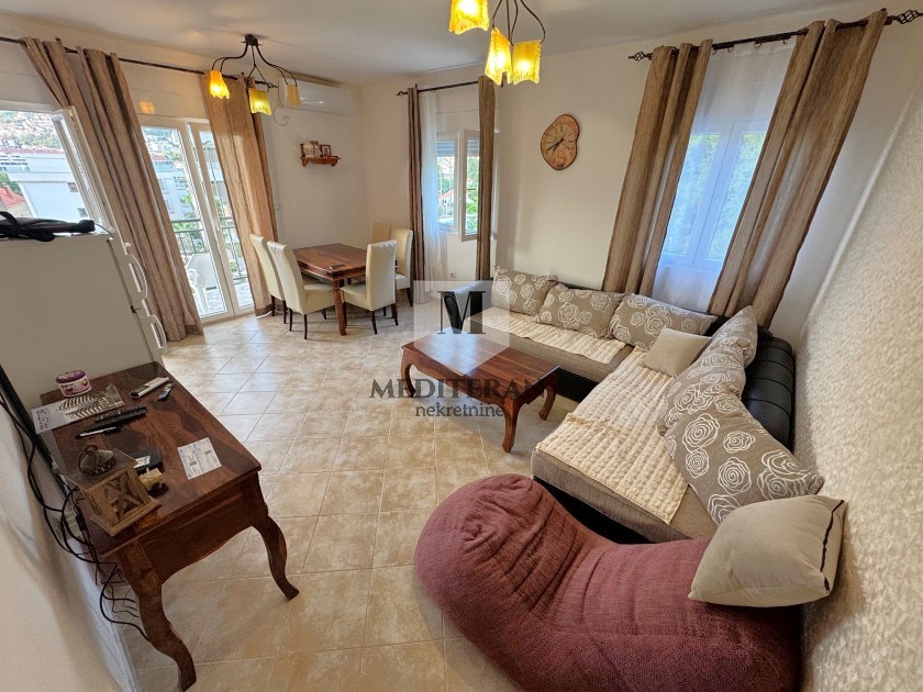 Prodajem Stan-Apartman, Igalo