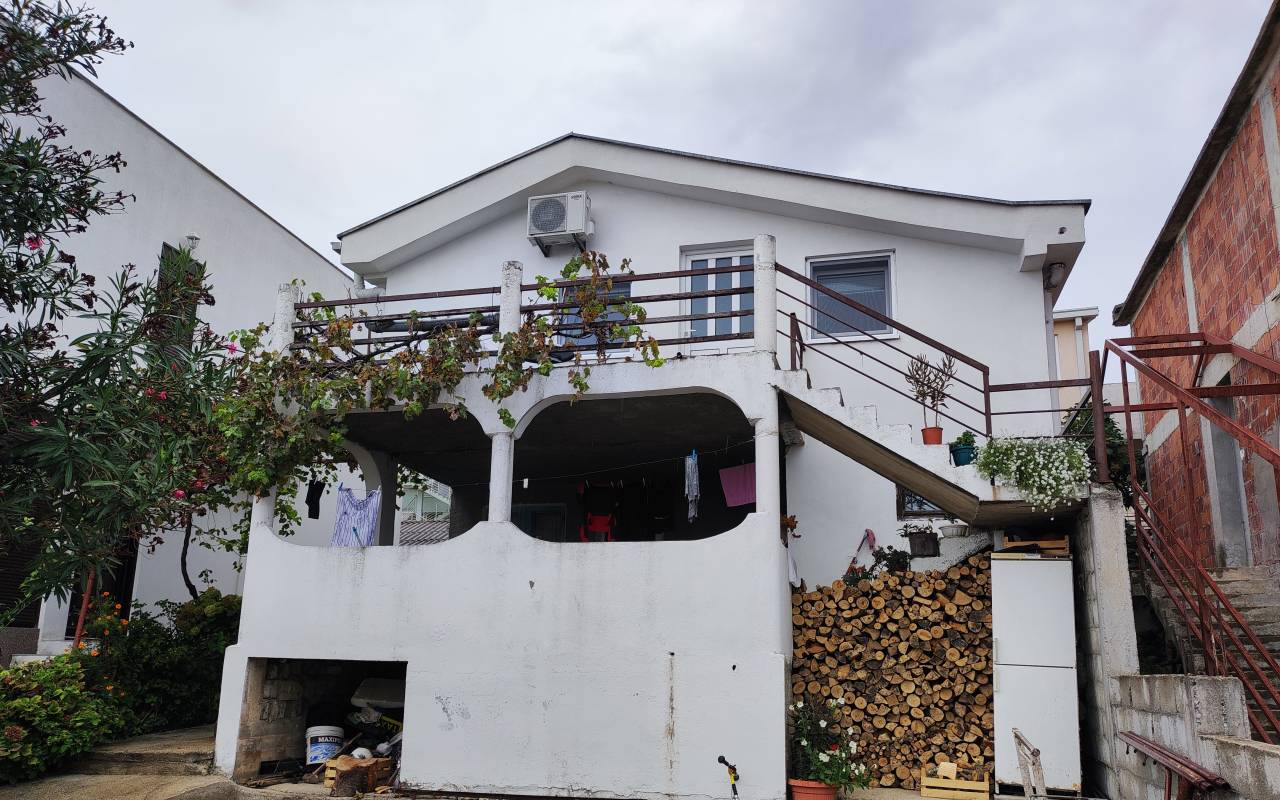 Дом в Susanj, 120 m²